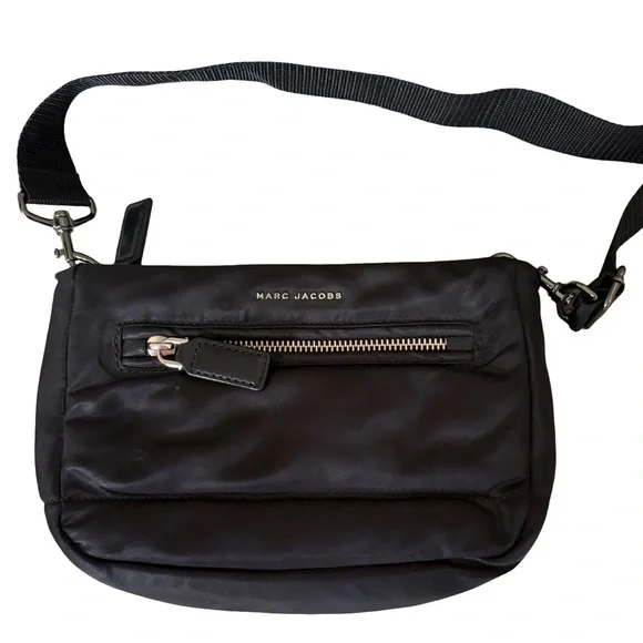 Marc Jacobs Black Nylon Crossbody Messenger Bag Leather Trim Silver Hardware - Picture 11 of 13
